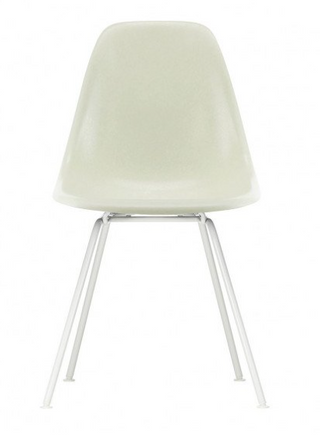 Eames Fiberglass Chair DSX