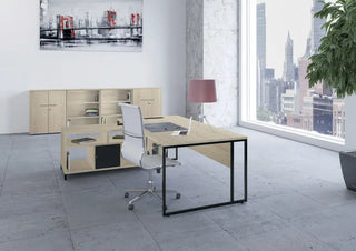 Stricto executive desk with right-hand storage unit